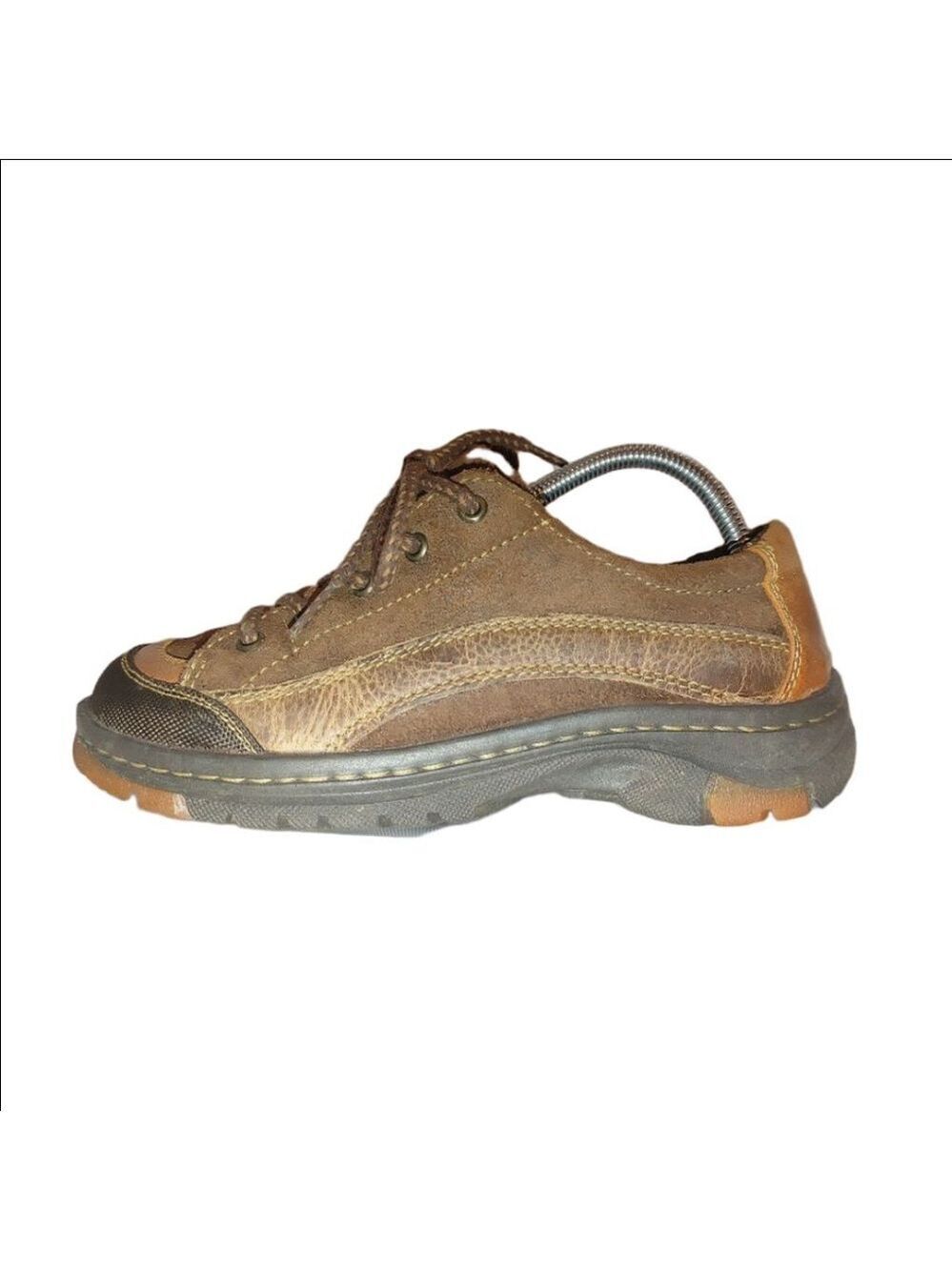 Born Women s Sneakers Size 8